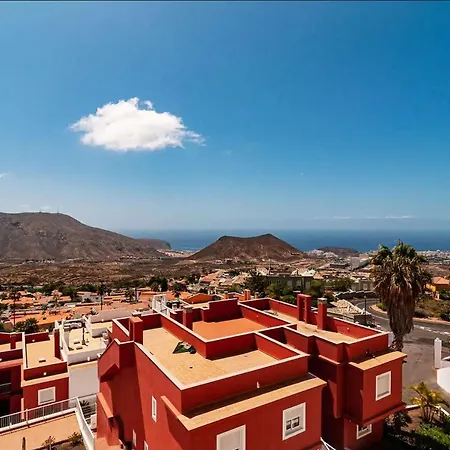 Superlative With Spectacular Ocean Views Apartment