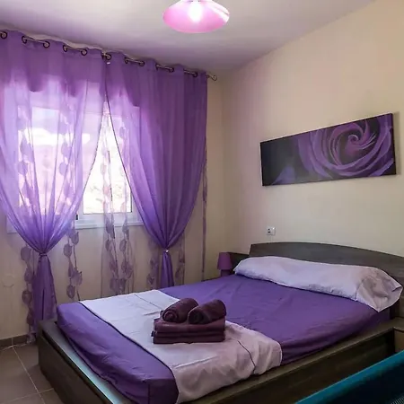 Superlative With Spectacular Ocean Views *